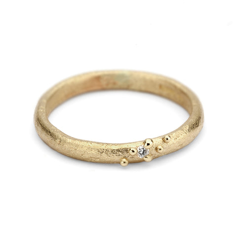 Ladies 14ct yellow gold wedding band with diamond detail from Ruth Tomlinson, handmade in London