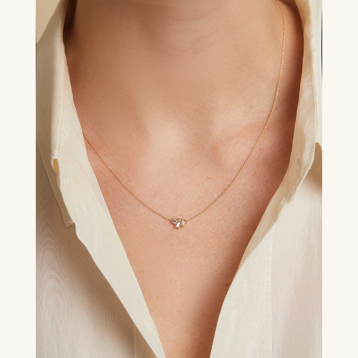 Mixed Diamond Luminous Cluster Bar Necklace