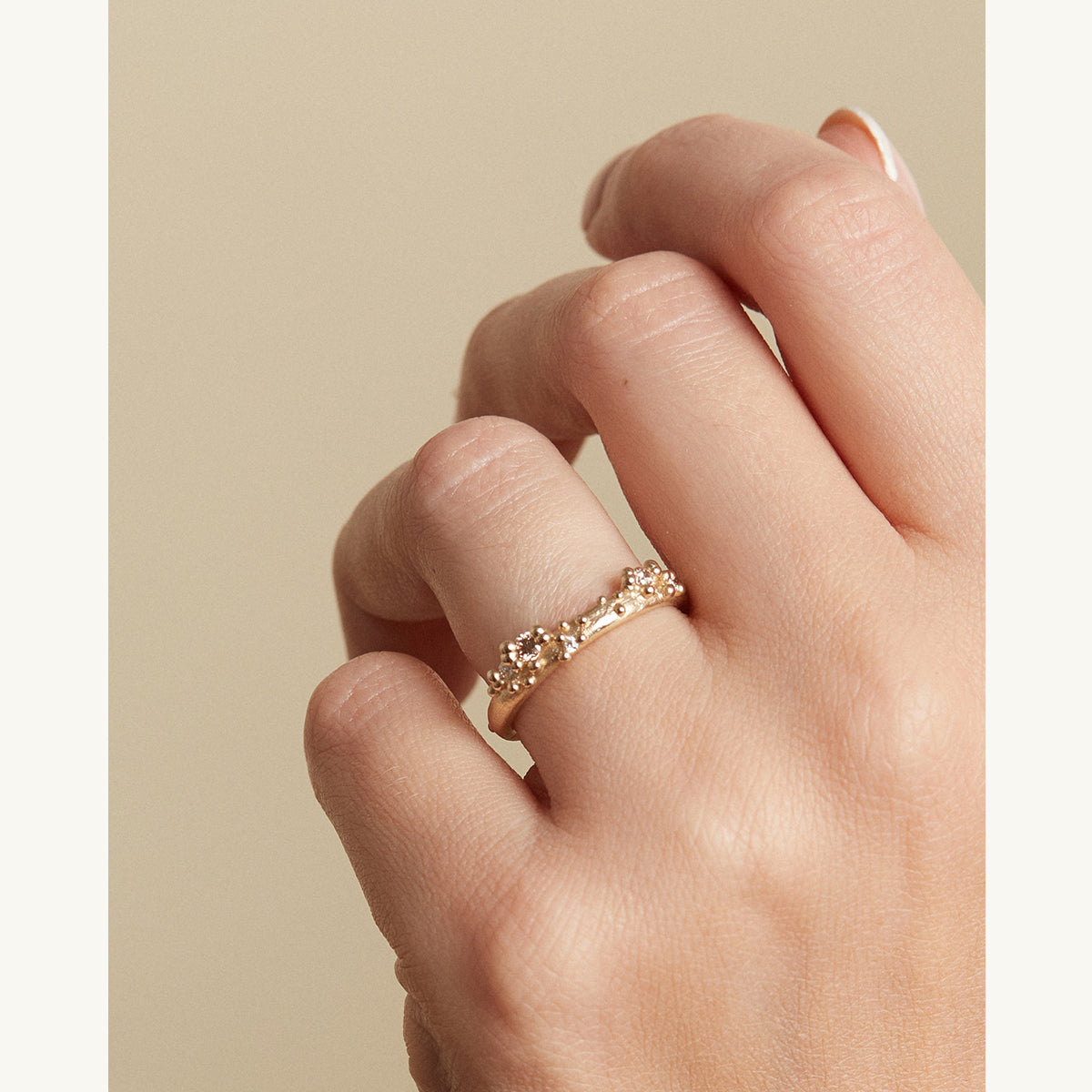 Half Round Band with Diamonds and Granules
