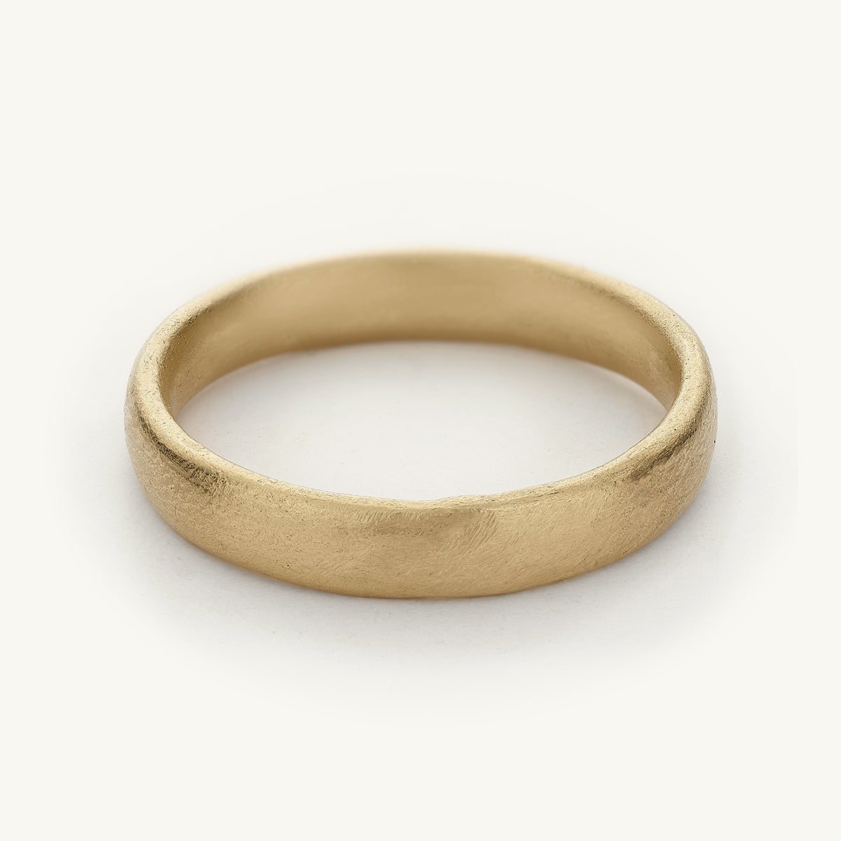 4mm mens wedding band from Ruth Tomlinson, handmade in recycled 14ct yellow gold