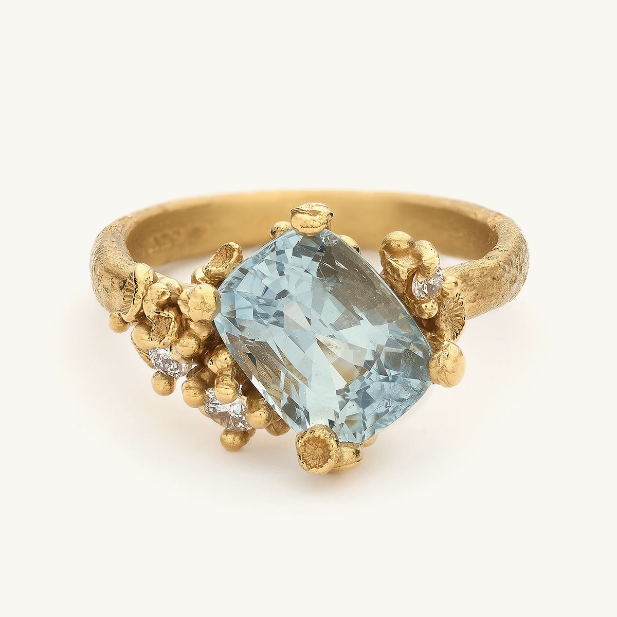 Ruth Tomlinson one of a kind ocean inspired alternative sapphire engagement ring made with recycled gold